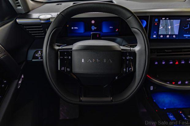Image from: New Lancia Gamma Makes World Premiere: Italian Fastback Crossover Reborn On STLA Medium Architecture