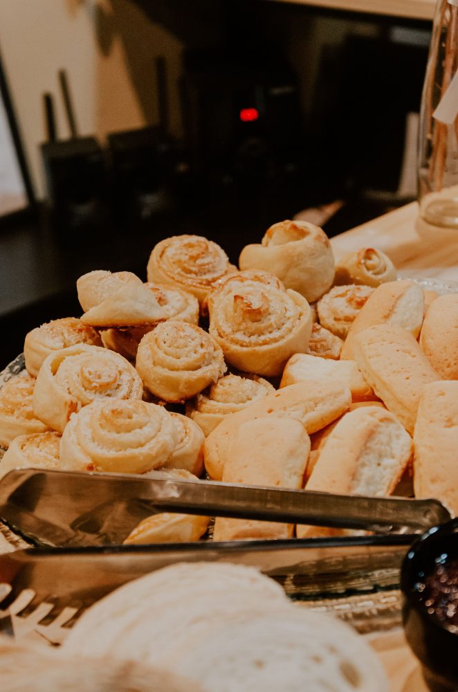 6. Bakery Smells and Seasonal Displays Spark Cravings