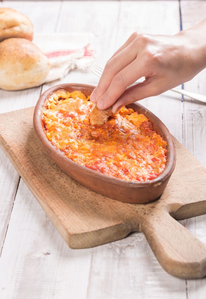 Buffalo Chicken Dip Gives the Finds Aisle a Game-Day Twist