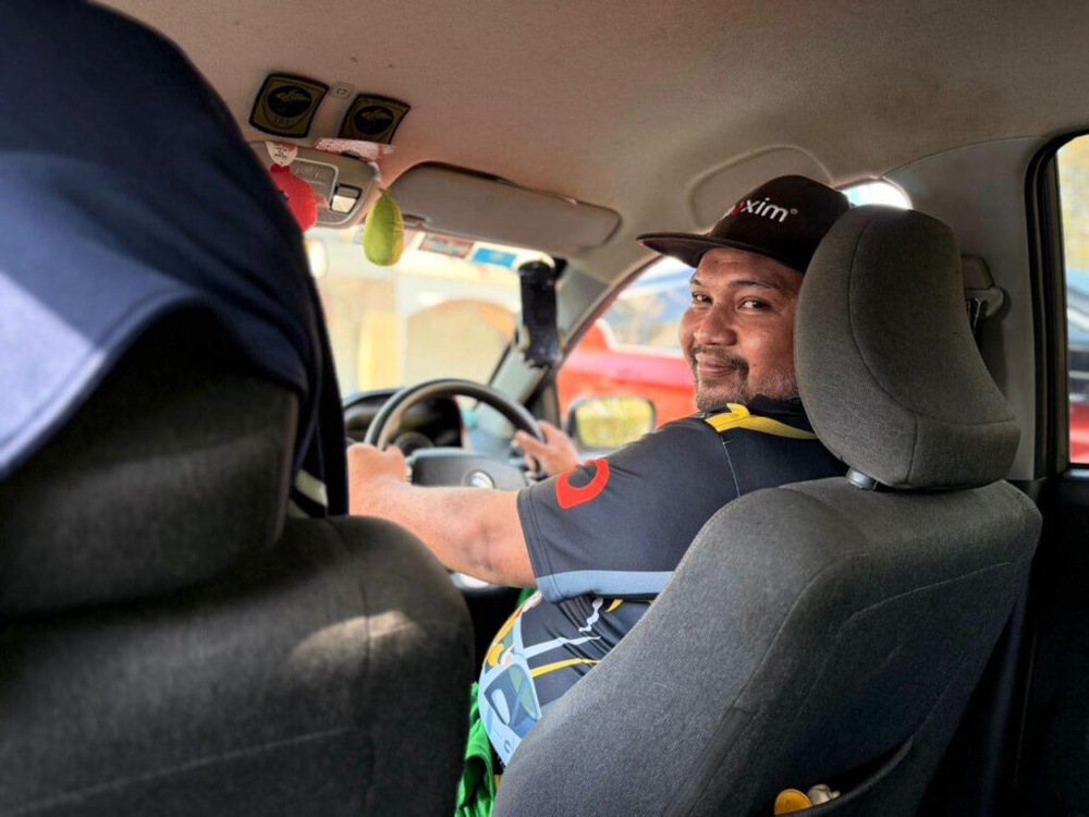 Pemandu Miri Ini Berjaya Ubah Takdir Hidup Melalui Maxim Selepas Pembedahan Besar