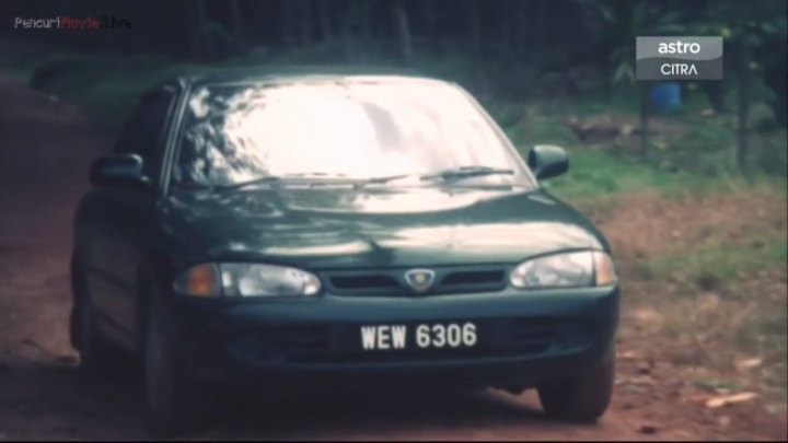 Image from: Dua Kereta Watak Utama Filem Senario Lagi