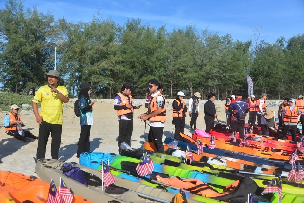 Image from: UMT berkayak 22km semarak semangat merdeka