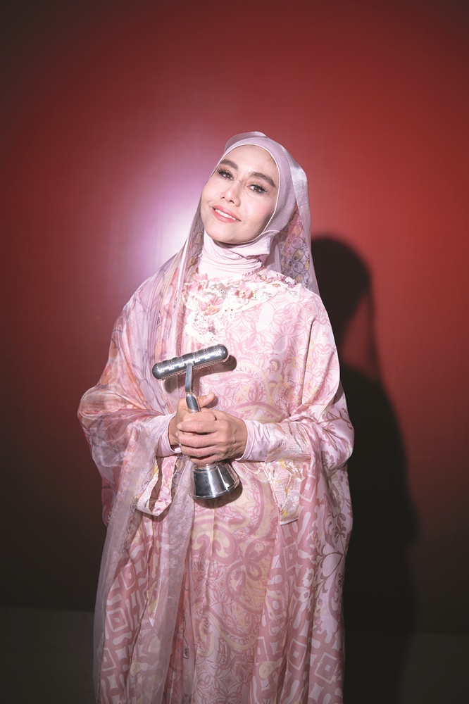 Image from: AIM25, malam terbaik Mimifly, Ella, Siti Nurhaliza