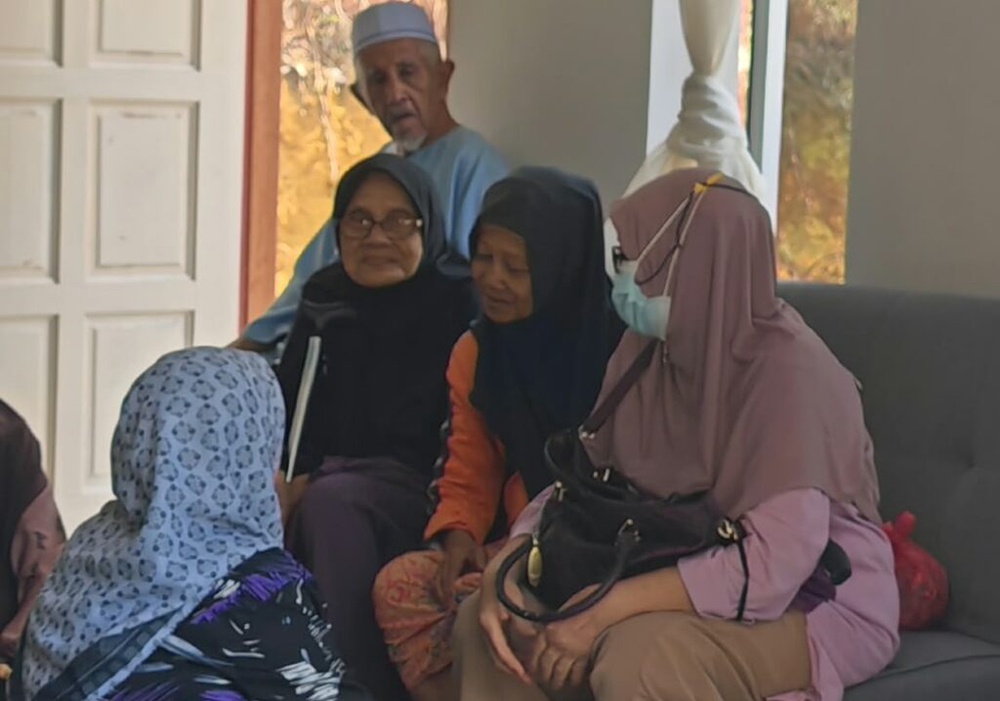 Image from: ‘Saya nampak pak long dari celah tingkap, mengerang kesakitan’