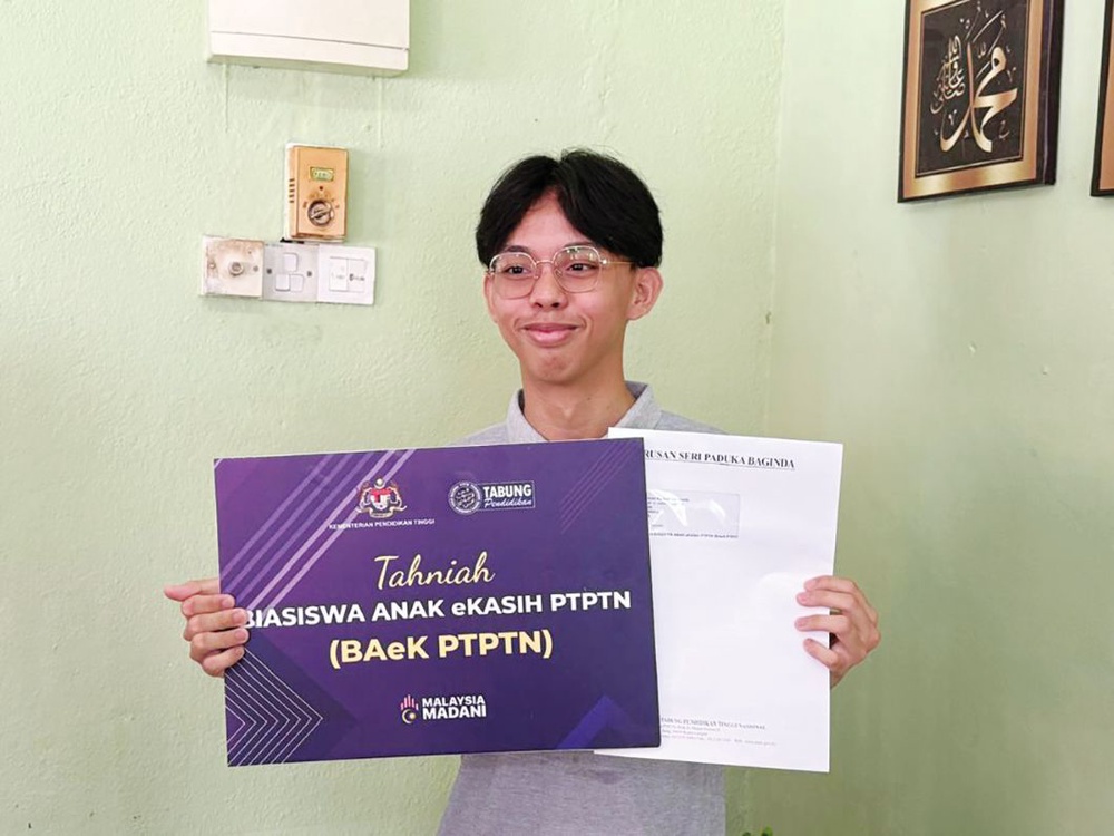 Image from: Termenung fikir kos belajar, ibu lega anak terima tawaran BAeK PTPTN