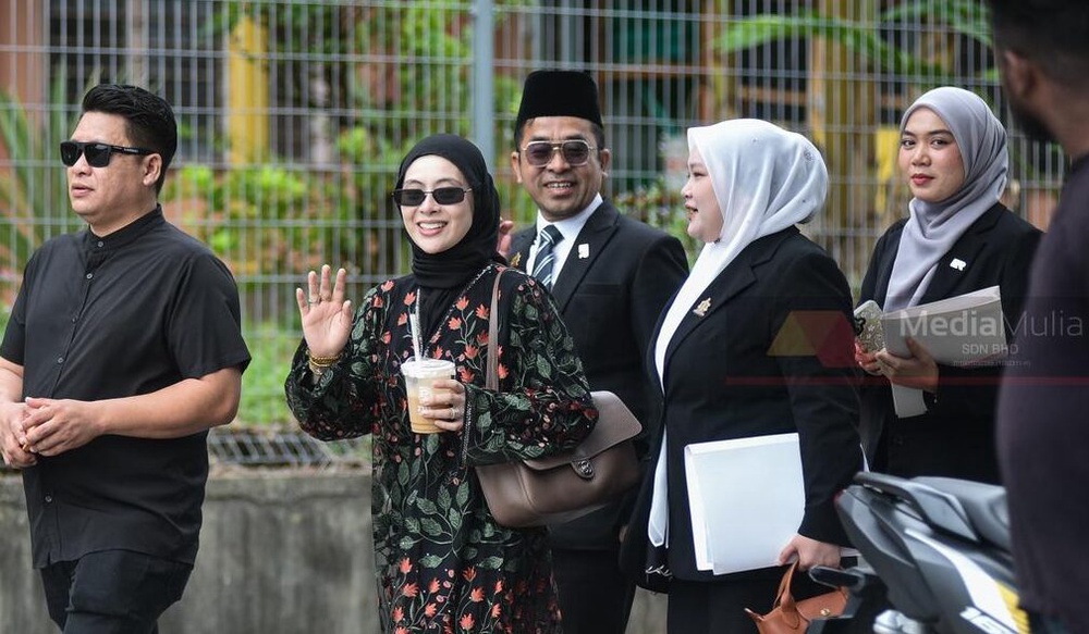 Image from: Sudah hampir setahun, harap kes ini selesai cepat – Adira