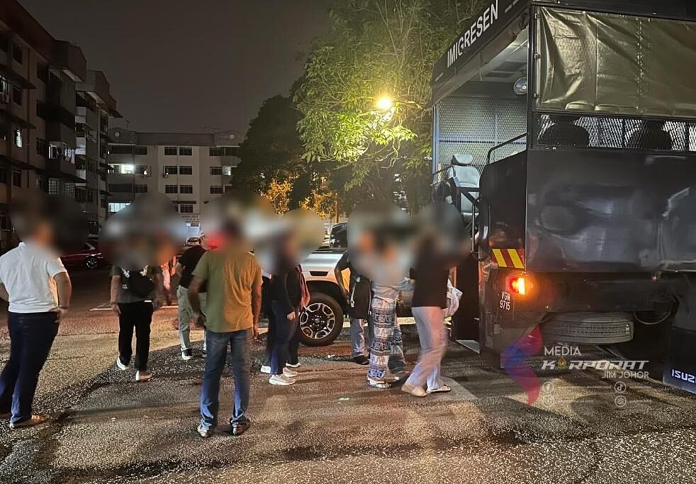 Image from: Rumah jadi lokasi aktiviti tidak bermoral, servis serendah RM70