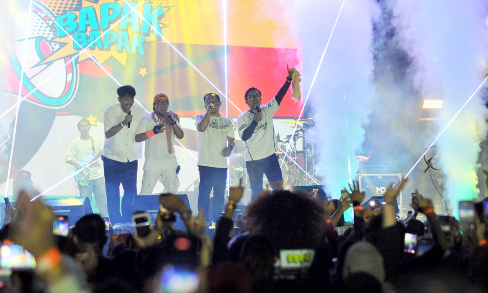 Image from: Wali Band, doa dan banjir penonton di mana sahaja
