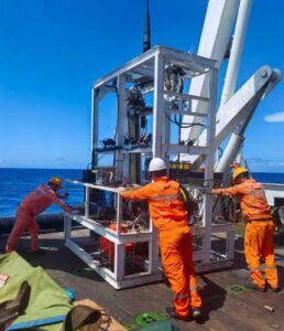 Image from: China cipta robot untuk teroka khazanah laut dalam