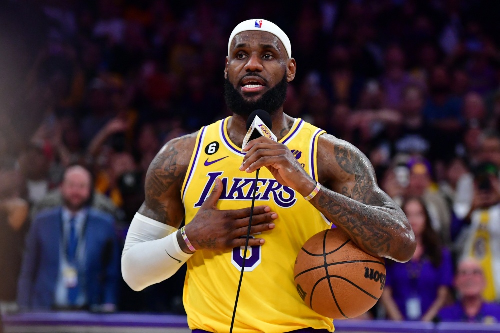 LeBron James Breaks NBA All-time Points-scoring Record