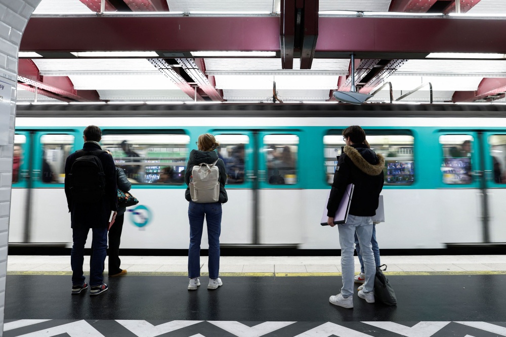 Paris metro passengers blocked underground in ‘exceptional’ incident ...