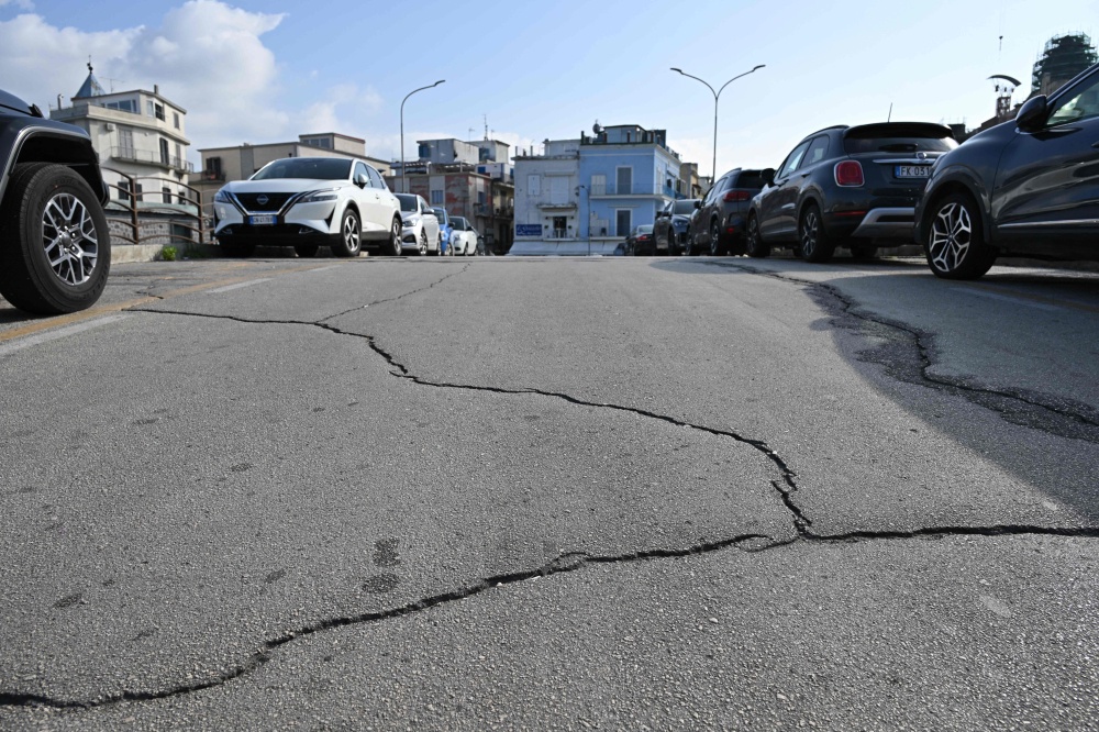 Italy plans for possible evacuations from super volcano near Naples