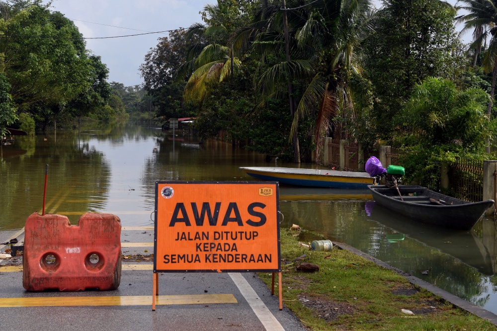 Floods may hit several districts in Kelantan tomorrow, warns Irrigation ...