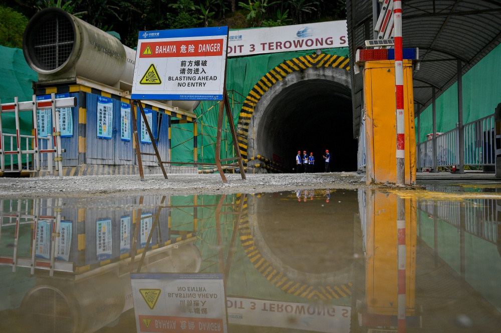 ECRL project hits 85pc milestone, Chief Secretary to Govt orders tight ...
