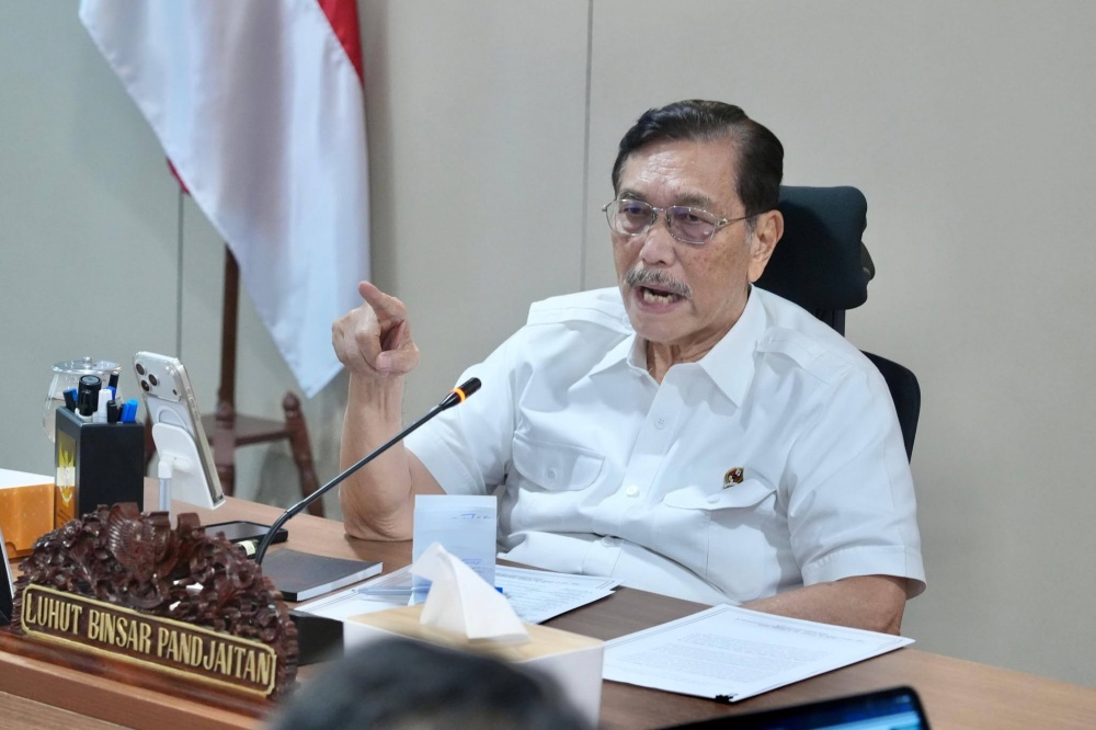 Indonesia’s National Economic Council chairman Luhut Pandjaitan believes the resort island of Bali can rival Singapore, Hong Kong and Abu Dhabi to become an international financial centre. — Picture from Facebook/Luhut Binsar Pandjaitan 