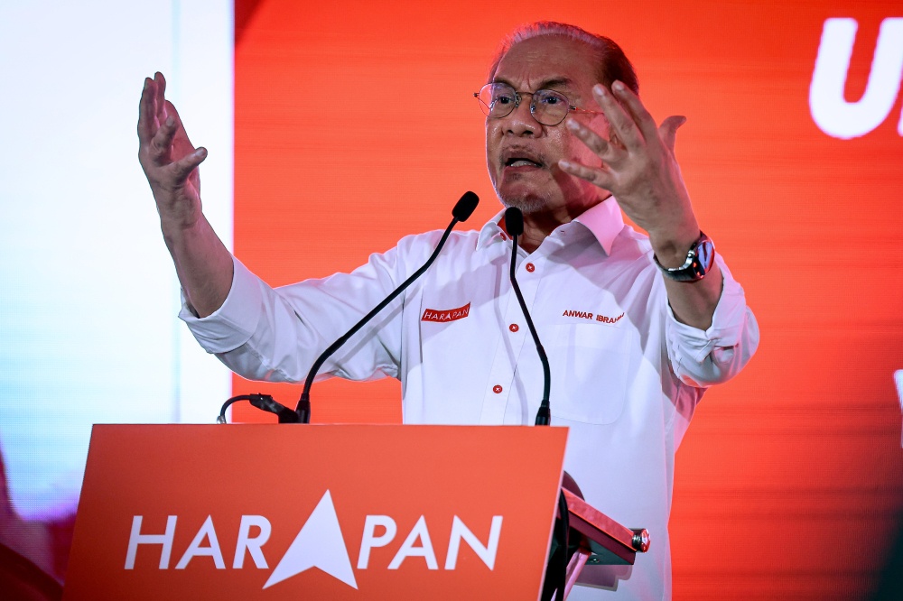 Leaving the Cabinet could give DAP greater distance from the government, but voters may interpret the move as a sign that Anwar has lost confidence within his coalition. — Bernama file pic