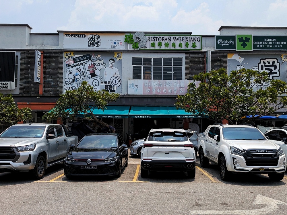 The restaurant can be found in Taman Klang Utama, occupying two shop lots. — Picture by Ethan Lau
