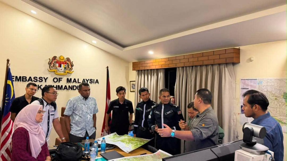 Malaysia’s SMART MAS01 team in Kathmandu receive a briefing in Kathmandu to assist Nepal with humanitarian aid for the flood disaster on September 6, 2026. — Picture from Facebook/Bernama