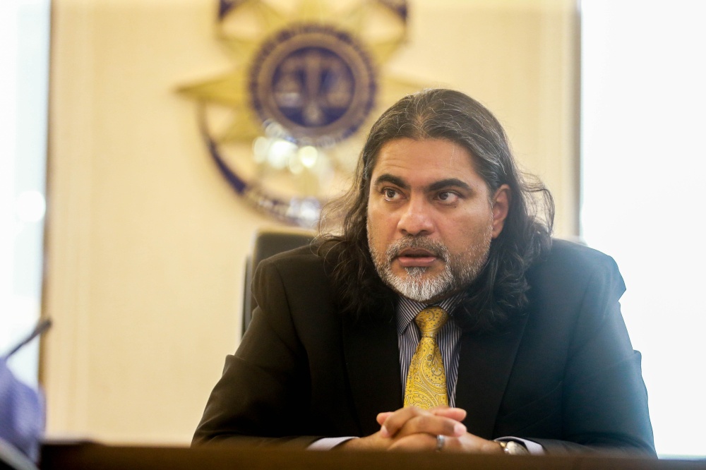 Malaysian Bar president Anand Raj has called for the full conditions and taxpayer costs of Datuk Seri Najib Razak’s house arrest to be disclosed, as the Bar prepares a fresh legal challenge over the former prime minister’s second pardon. — Picture by Sayuti Zainudin