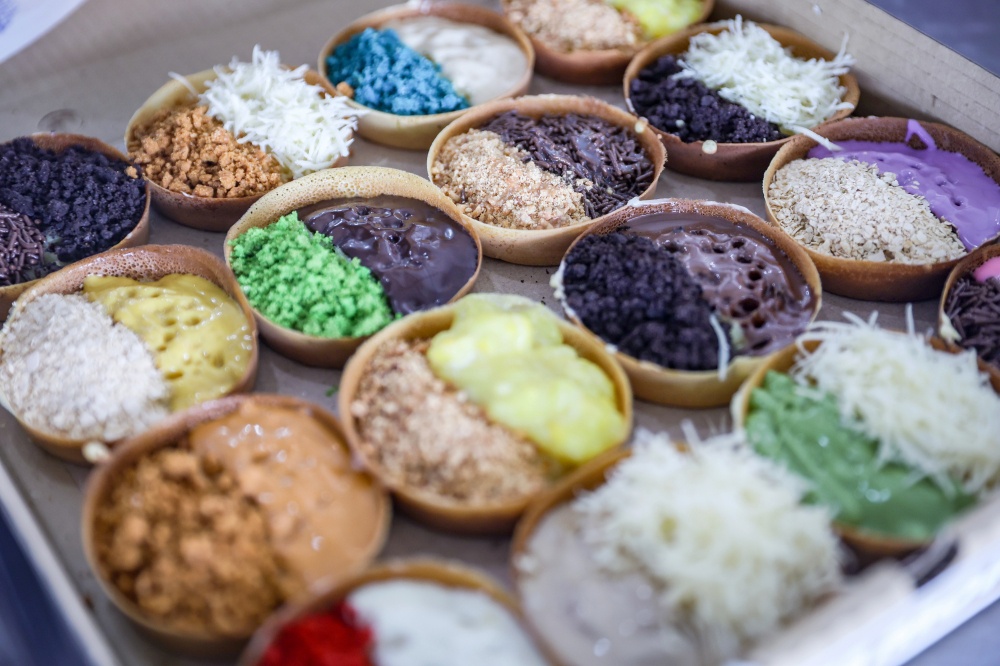 Apam Balik Jalan Mawai offers a twist with its plump ‘apam’, which has also become a customer favourite. — Bernama pic