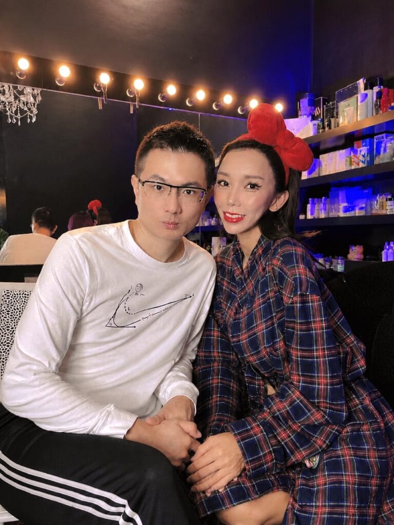 Image from: Leng Yein前夫官宣新恋情引热议!大马王力宏江律师心疼红包钱白给了!发文开酸:「早知道不浪费车油去婚礼」!
