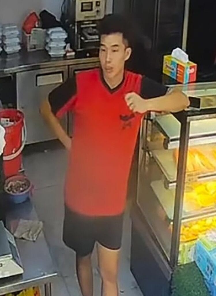Image from: 与家人断绝关系后死性改不了！大马歌手大颖亲弟在新加坡榴梿摊偷走RM 55,000！最终被判坐牢 5 个月！