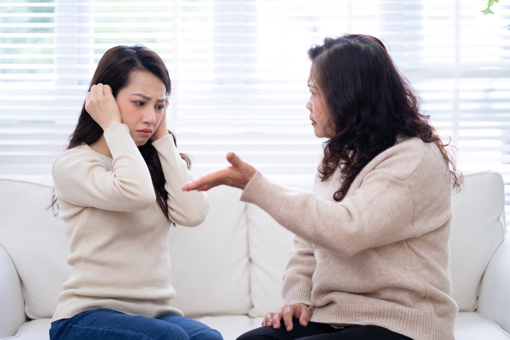 Image from: 女子准备结婚,未来家婆逼她送走养了8年的狗,否则别结婚!