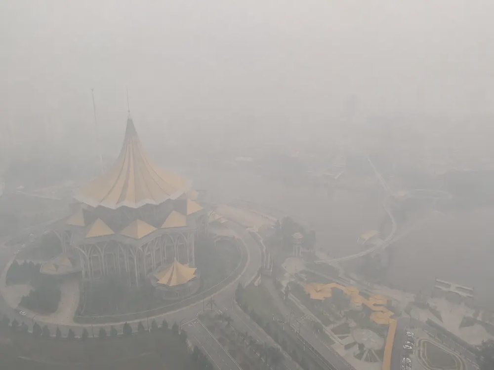 Image from: 烟霾来袭!部分地区N95口罩被抢光?卫生局点名:这2款可替代!