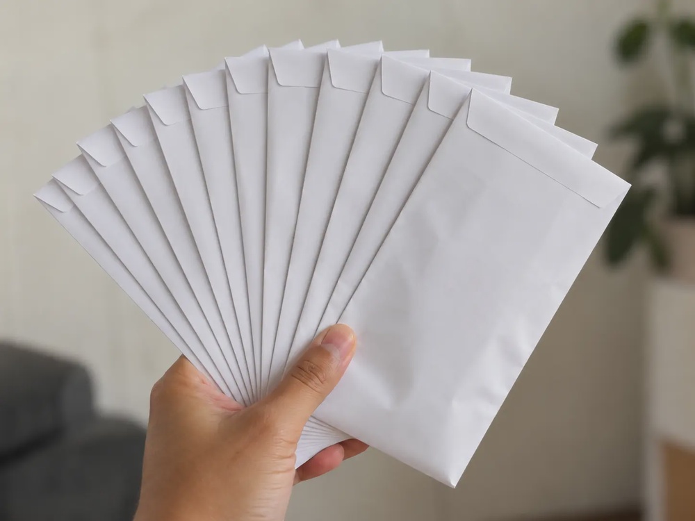 Image from: 霹靂93岁老人离世前准备100多个现金信封!家人得知背后用途后鼻酸...