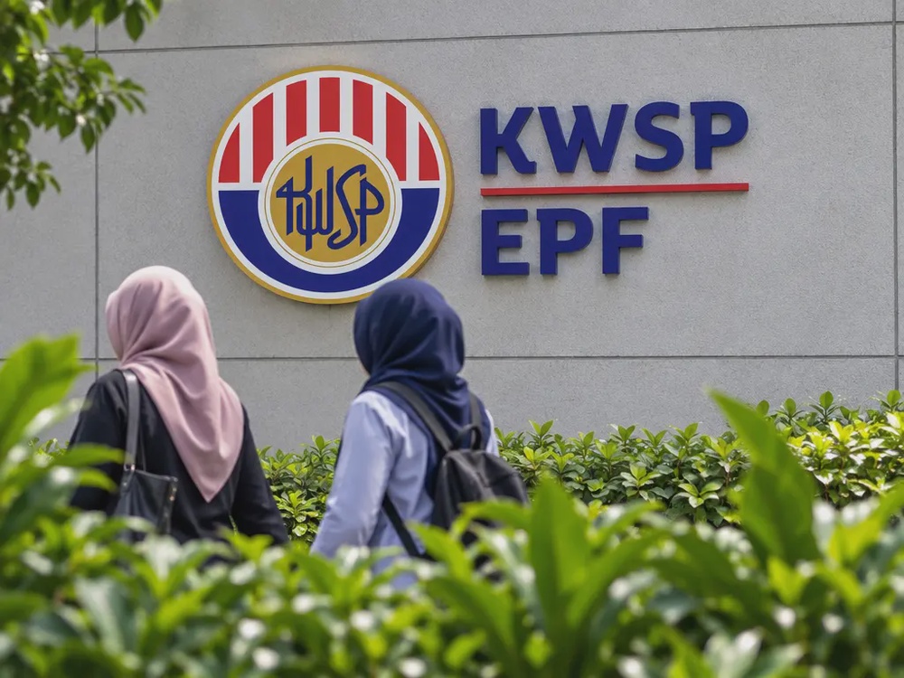 Image from: 外劳回国能拿光KWSP！本地人却不能？到底差在哪里？