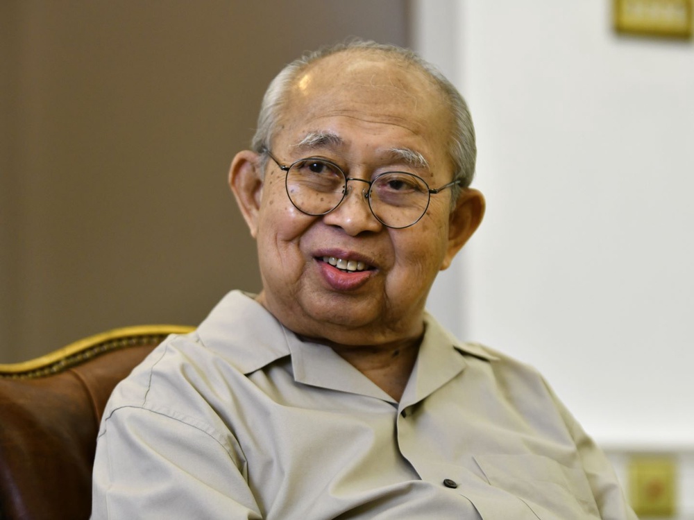 Image from: Sejarah PETRONAS: Perjalanan Gergasi Tenaga Negara