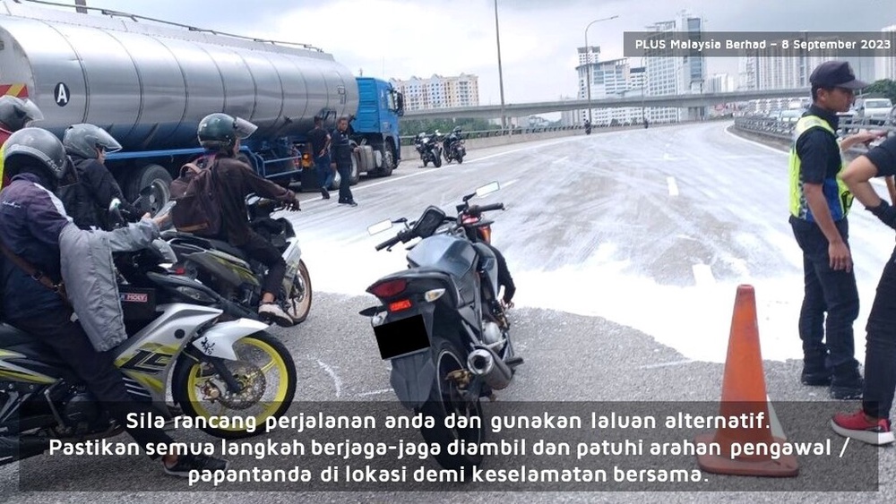 Standstill jam on Elite Highway due to major crash