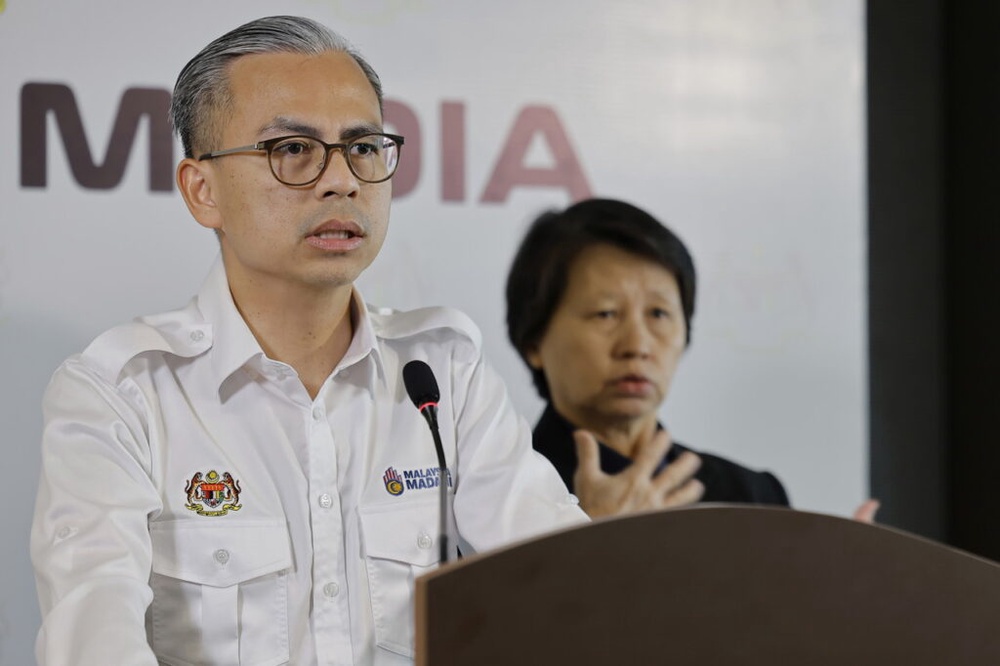 Image from: Sanusi sole SG4 leader to ask questions at Federal briefing : Fahmi