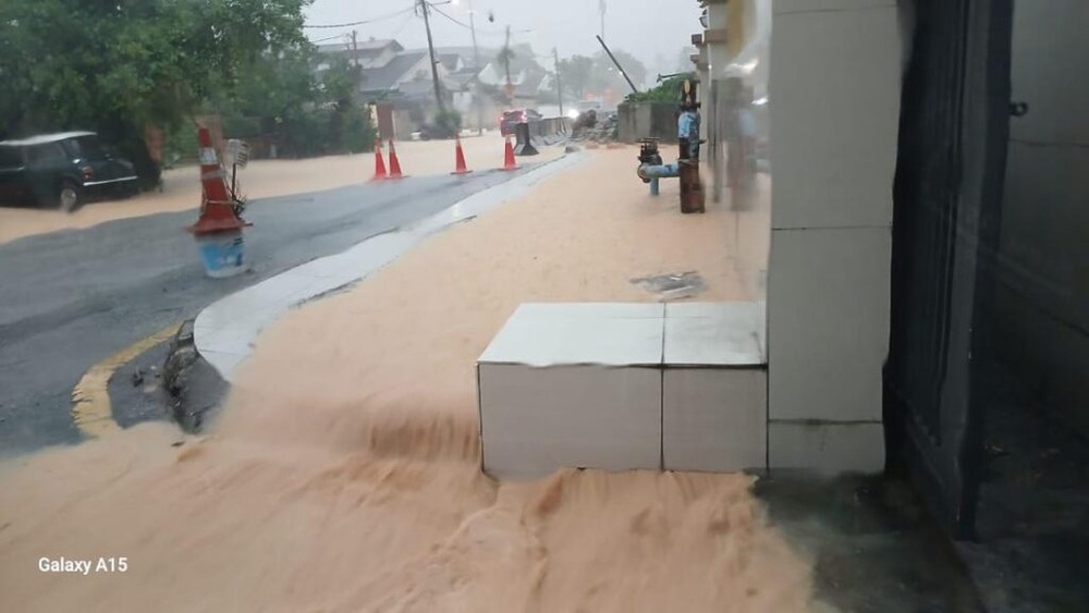 Image from: TTDI hillside project floods again despite stop-work order