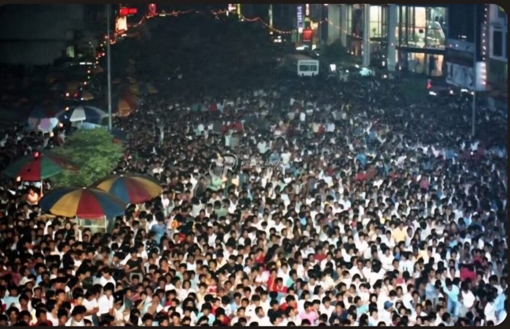 Image from: 40 Years On: Remembering Sudirman’s historic Chow Kit Road concert – Dylan Bob Fernandez