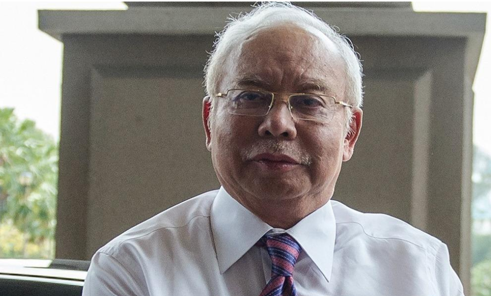 Image from: Sultan Sharafuddin praises Anwar for seeing Shah Alam LRT3 through to completion