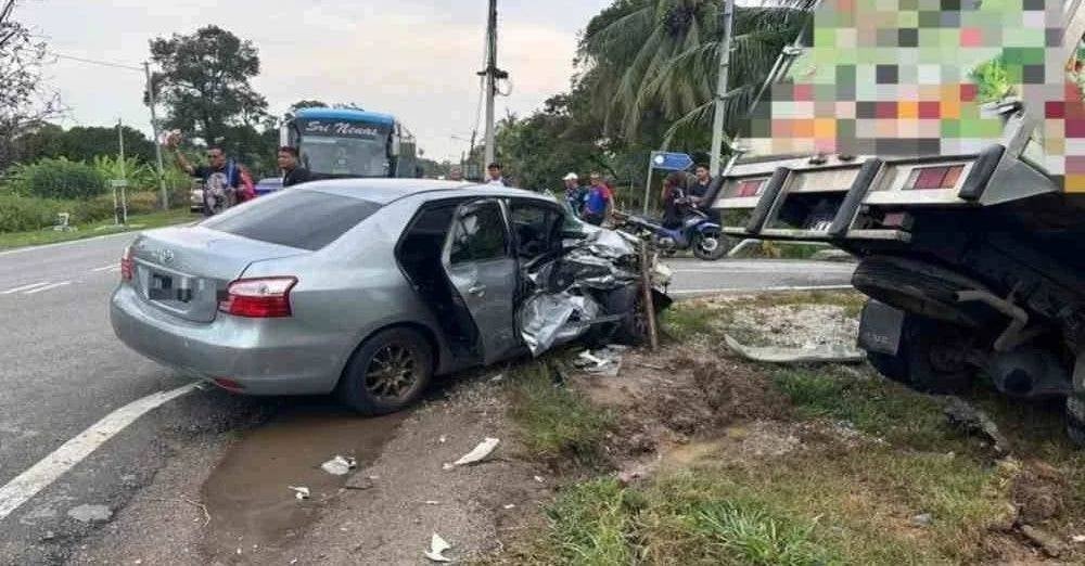 Image from: 'Dakapan terakhir kuat dan erat...'  Momen terakhir wanita kiriman dari syurga, catatan suami sebelum Cikgu Jamaliah pergi selamanya undang sebak