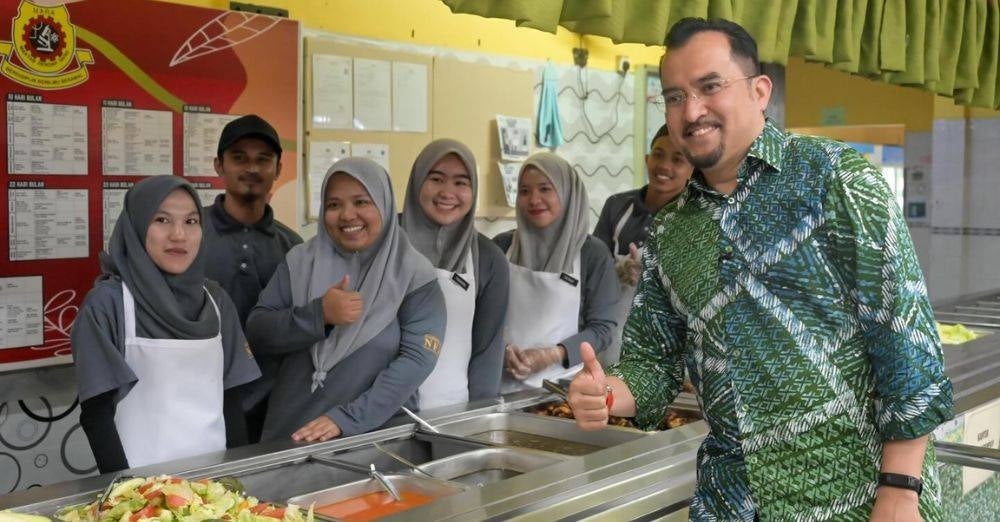 Image from: MRSM guna warden sepenuh masa, guru fokus mengajar. 'Bekas anggota beruniform dipilih dengan ketat'