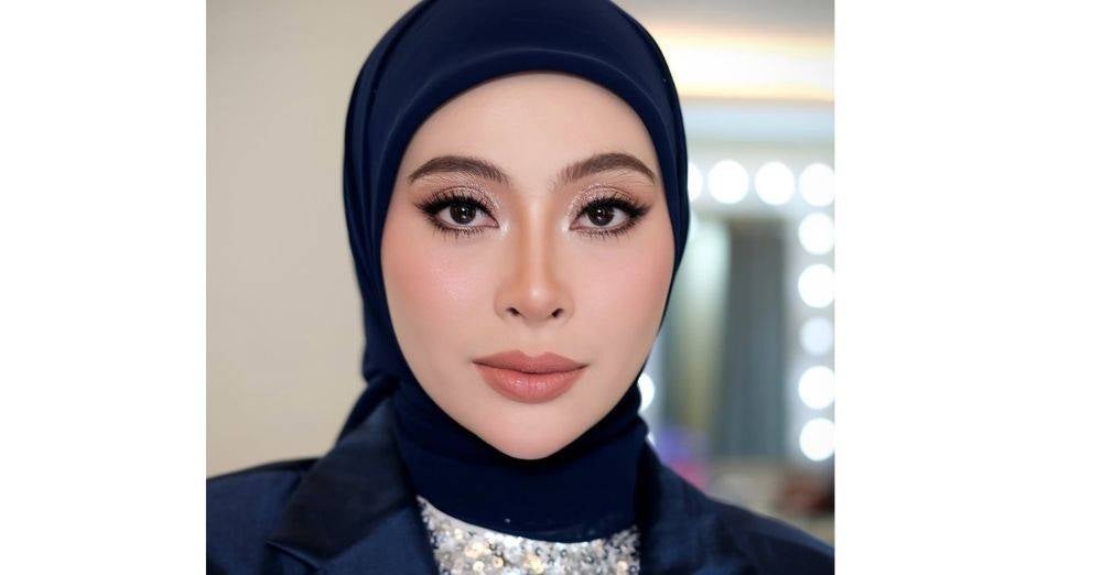 Image from: 'Saya kerja siang malam, ada 4 tanggungan’. Adira terkilan dakwa diminta bayar RM100,000 gugur kes. Datuk Red nafi, dedah perkahwinan toksik