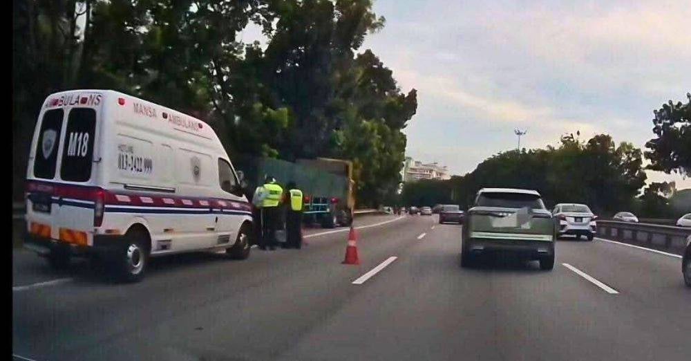 Image from: 'Pagi tu dah pesan naik kereta...' Isteri luluh suami pergi selamanya akibat rempuh treler, 3 anak kecil hilang tempat bergantung