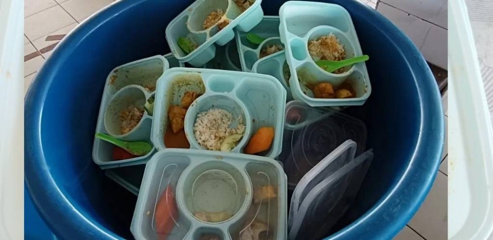 Image from: 'Dulu dapat nasi ayam kosong dah bahagia...' Isu murid memilih makanan RMT, bekas penerima tampil kongsi kisah zaman susah
