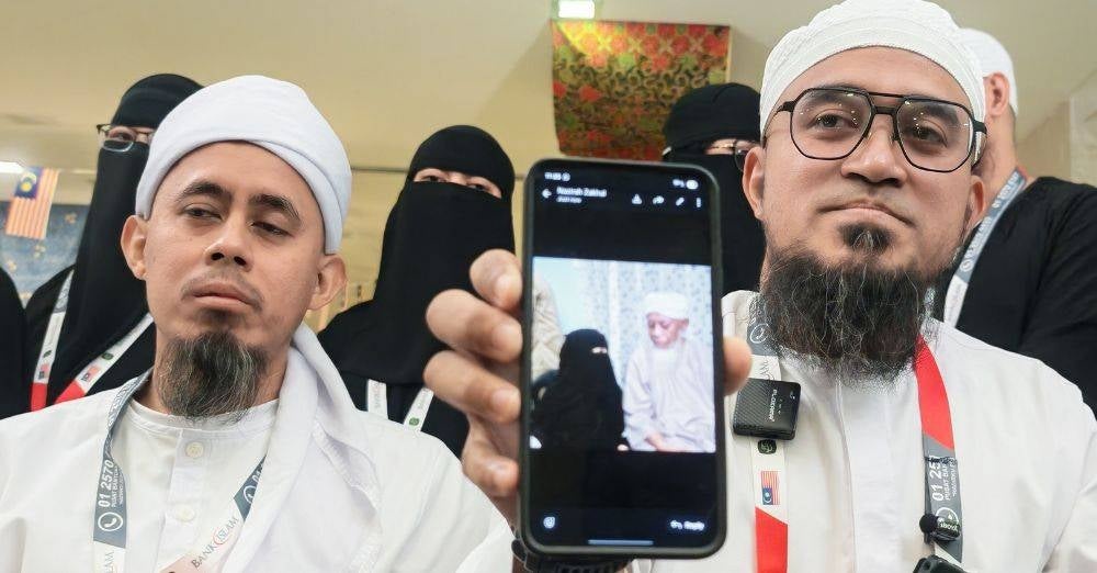 Image from: ‘Mak potong gaji sendiri’ -Berkat RM10 sebulan sejak kecil, 10 beradik tunai haji usia muda serentak