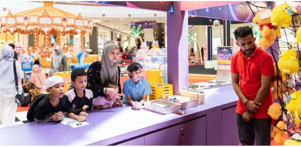 Image from: Mak ayah tak payah pening kepala, Karnival VIKids kembali bawakan pengalaman retro-futuristik dan bengkel kreatif sepanjang cuti sekolah ini