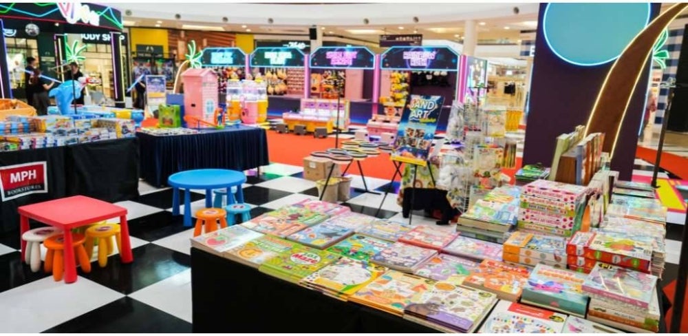 Image from: Mak ayah tak payah pening kepala, Karnival VIKids kembali bawakan pengalaman retro-futuristik dan bengkel kreatif sepanjang cuti sekolah ini