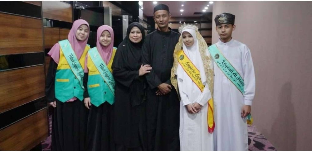 Image from: Remaja 16 tahun dan empat beradik ini kongsi formula kejayaan bergelar al-Hafiz, AKMAL mahu lahirkan lebih ramai generasi pemimpin