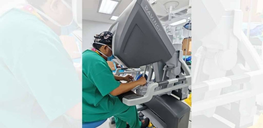 Image from: Sinar baharu rawatan kanser tekak, Hospital Pantai Melaka catat kejayaan julung kali guna teknologi robotik
