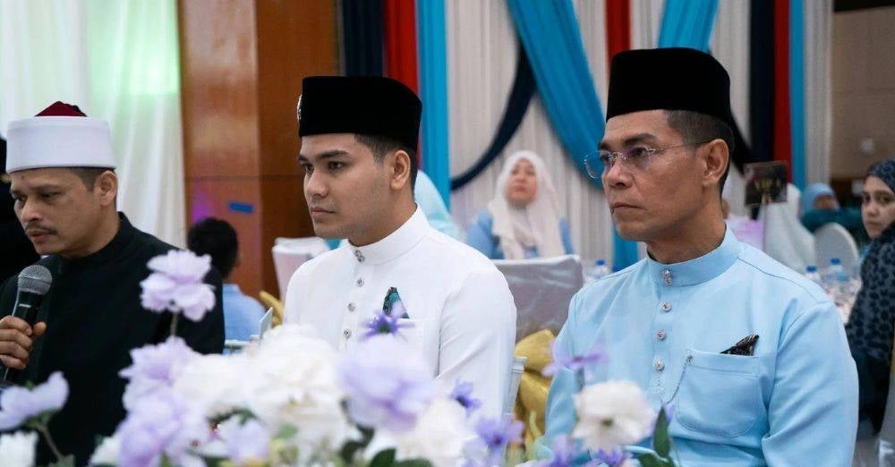 Image from: ‘Babah tak banyak cakap...' Hulur kain lap air mata, tindakan spontan Fauzi Nawawi di majlis kahwin anak raih perhatian