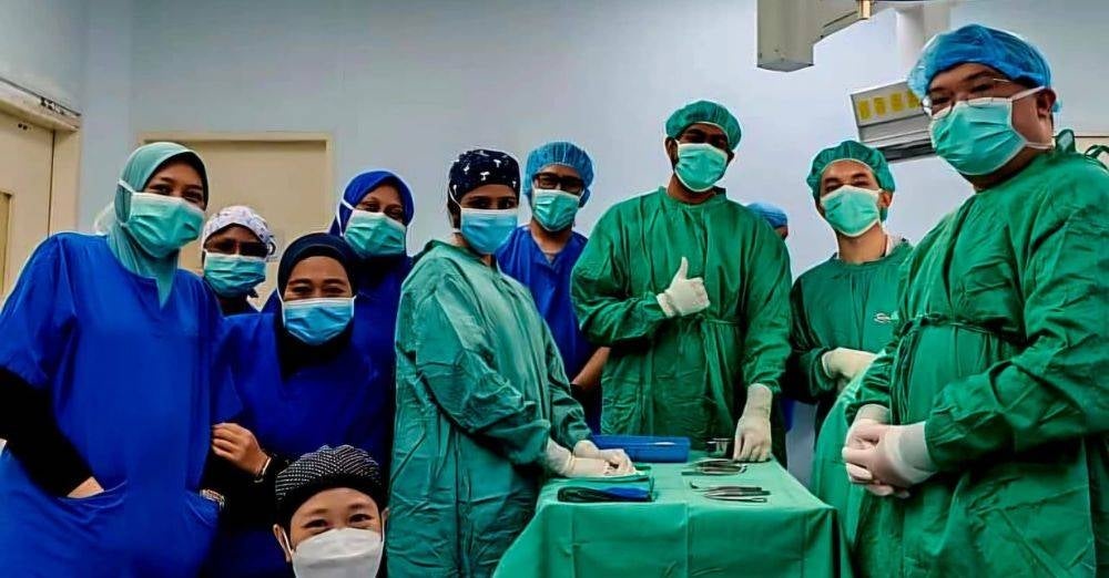 Image from: Sampai ke nafas berakhir menabur jasa, juruukur wanita pertama negara & bekas pensyarah Normah Abdullah derma 5 organ selepas mati otak