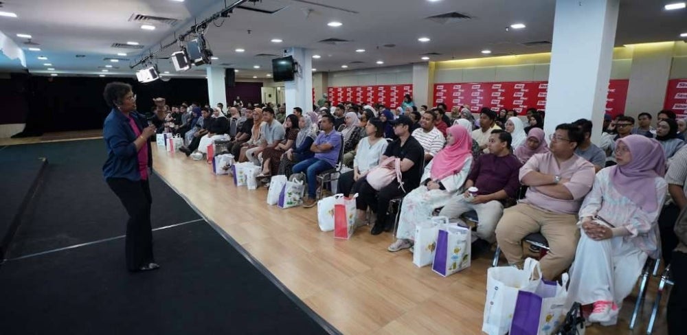 Image from: Sambutan luar biasa! Hampir 200 bakal ibu bapa sertai Kelas Antenatal SinarPlus, pakar kongsi ilmu kehamilan & penjagaan bayi