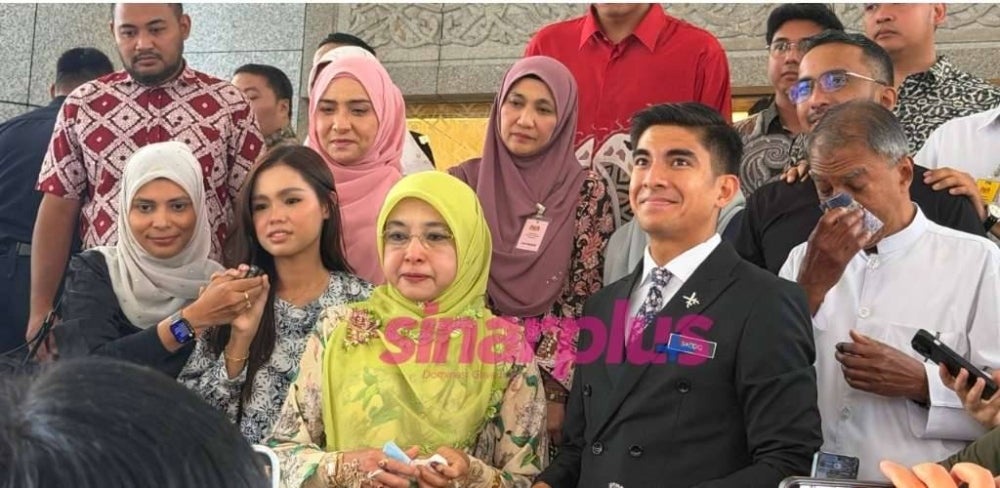 Image from: 'Green light daripada mama sangat penting...' - Syed Saddiq syukur keluarga dan Bella Astillah jadi kekuatan, kongsi khabar positif soal kahwin